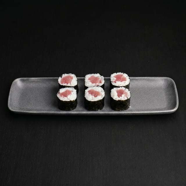 Tuna Roll.