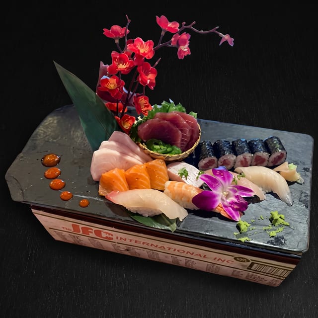 Sushi & Sashimi Combo.